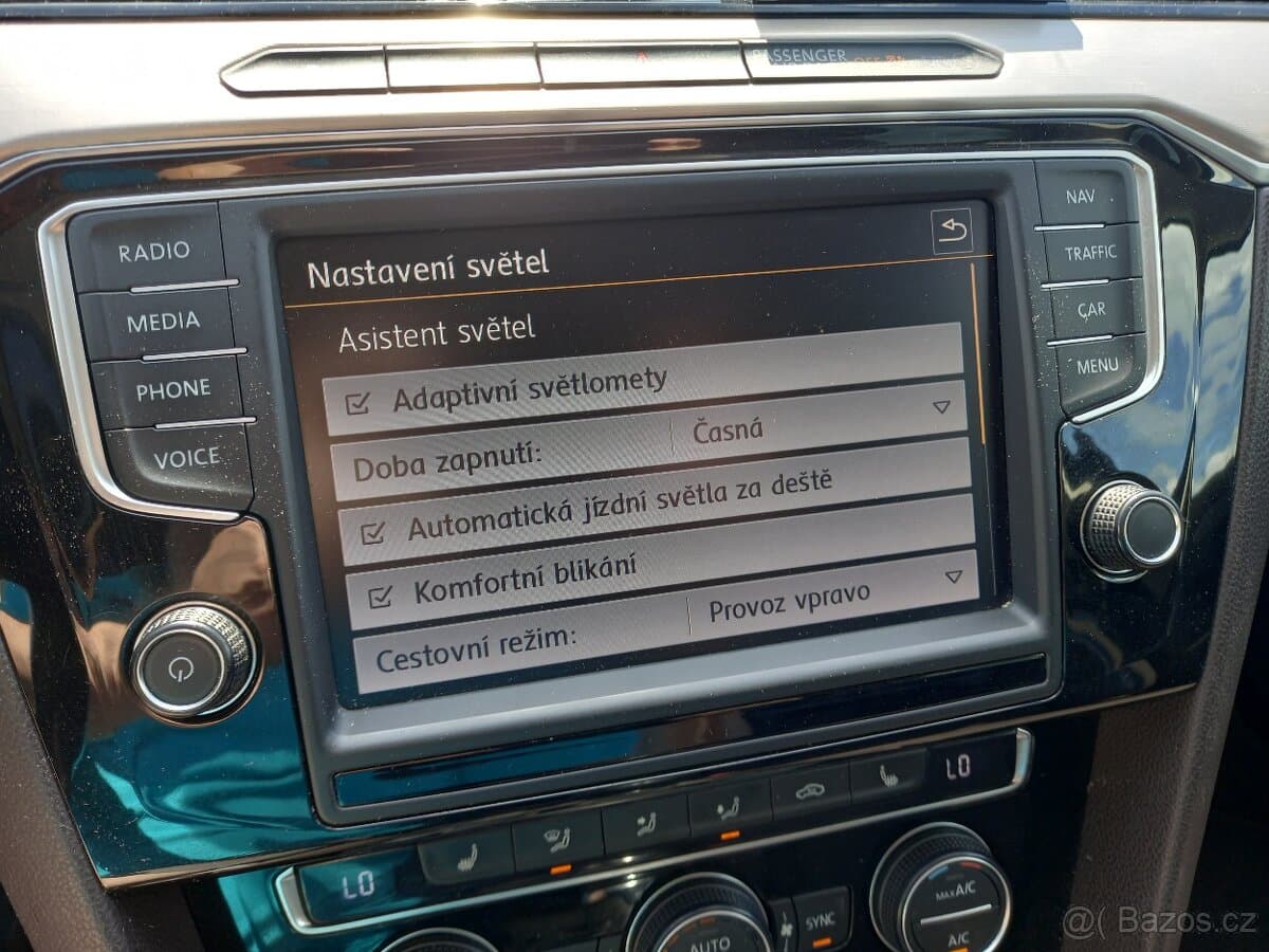 2015 Volkswagen PASSAT - 14