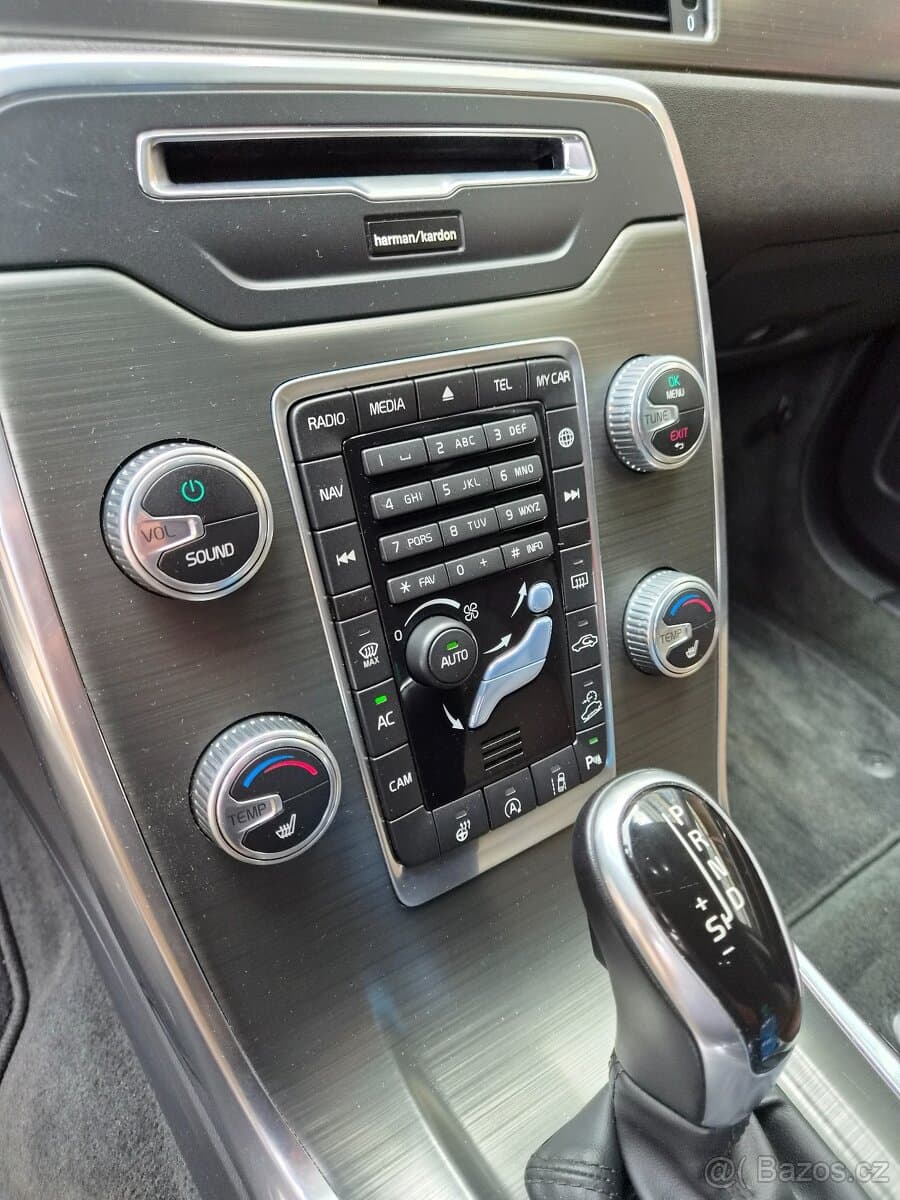 Volvo XC70 - 14