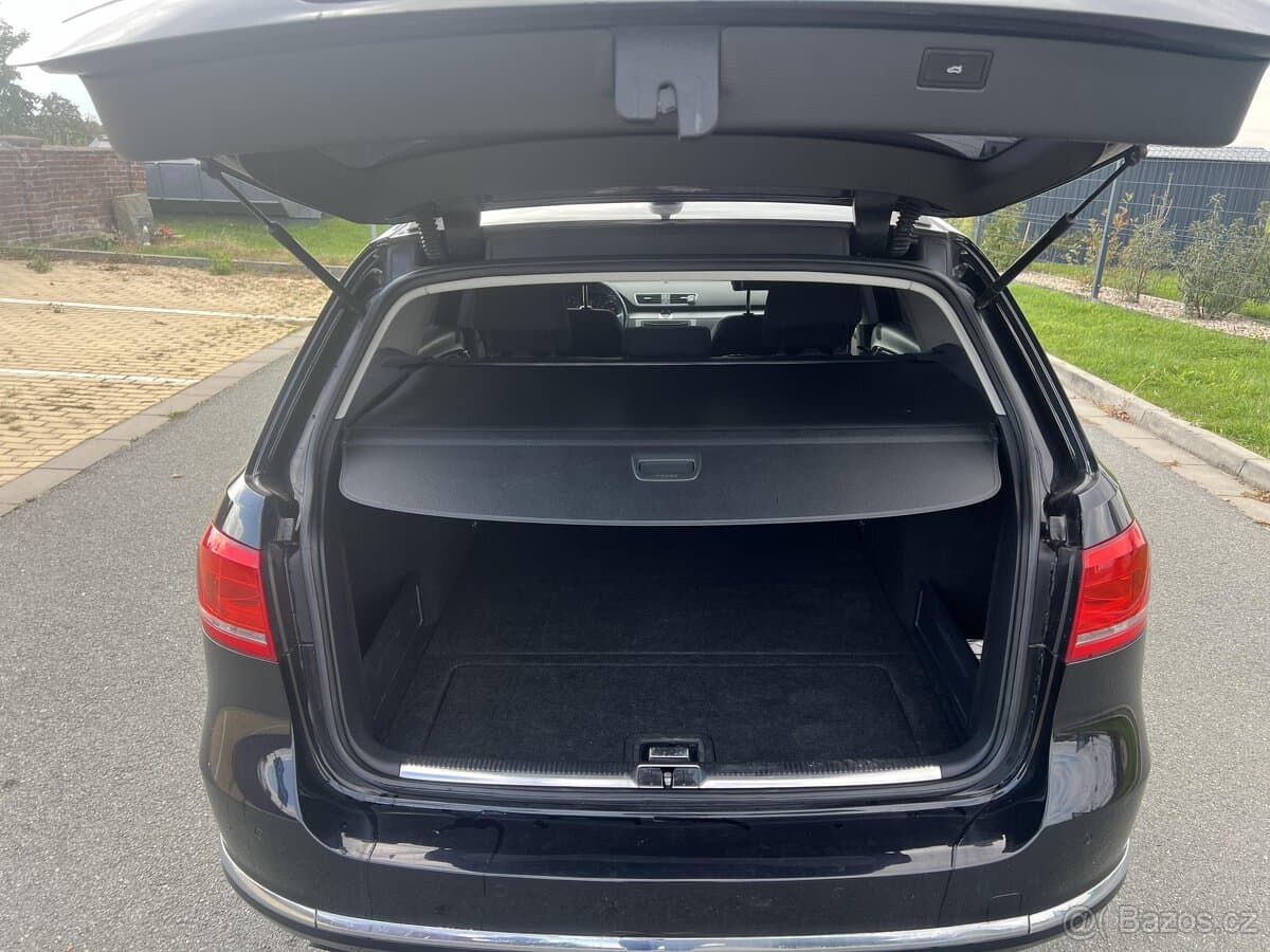 2011 Volkswagen PASSAT - 14