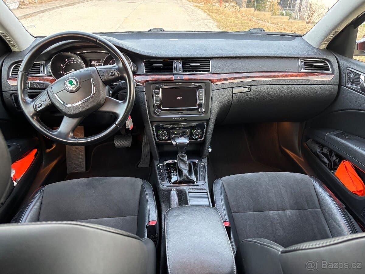 2010 Škoda SUPERB - 14