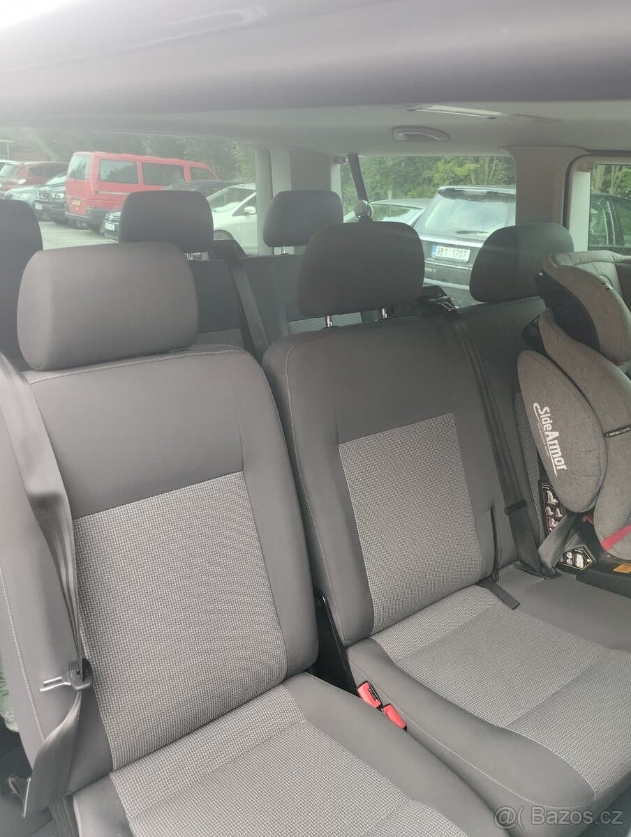 2010 Volkswagen CARAVELLE - 14