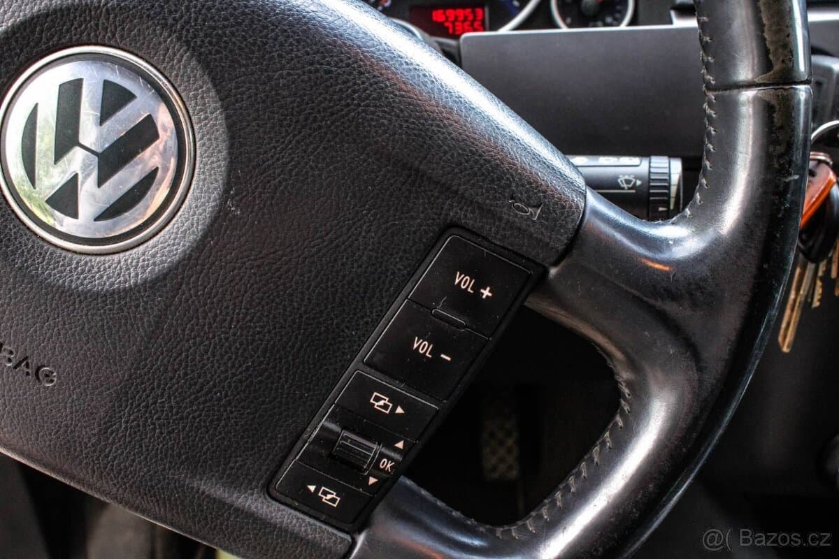 2006 Volkswagen TOUAREG - 14