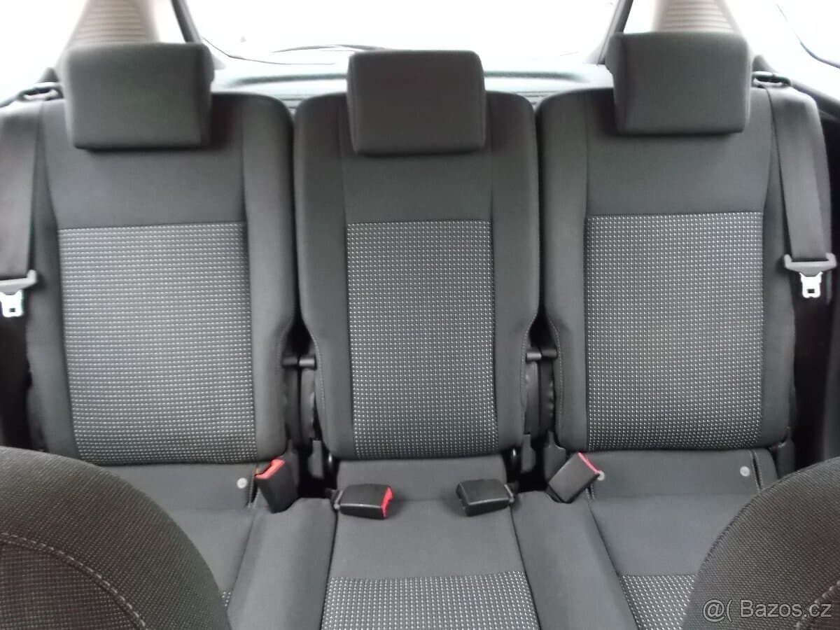 2015 Ford C-MAX - 14