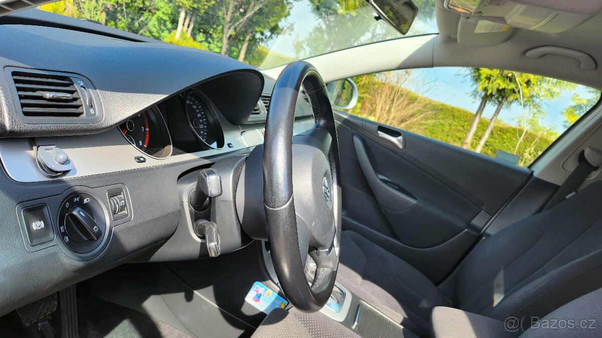 2009 Volkswagen PASSAT - 14