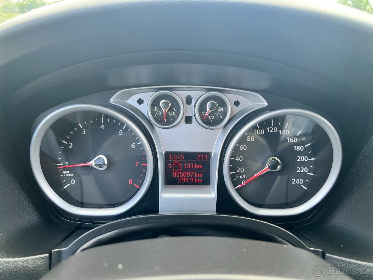 2011 Ford FOCUS - 14