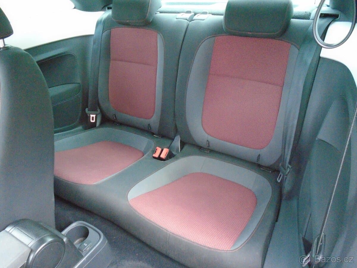 2013 Volkswagen BEETLE - 14