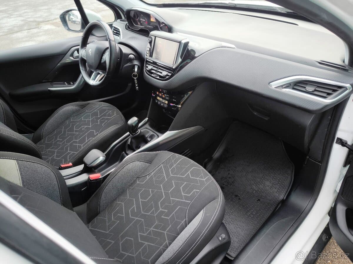 2018 Peugeot 2008 - 14