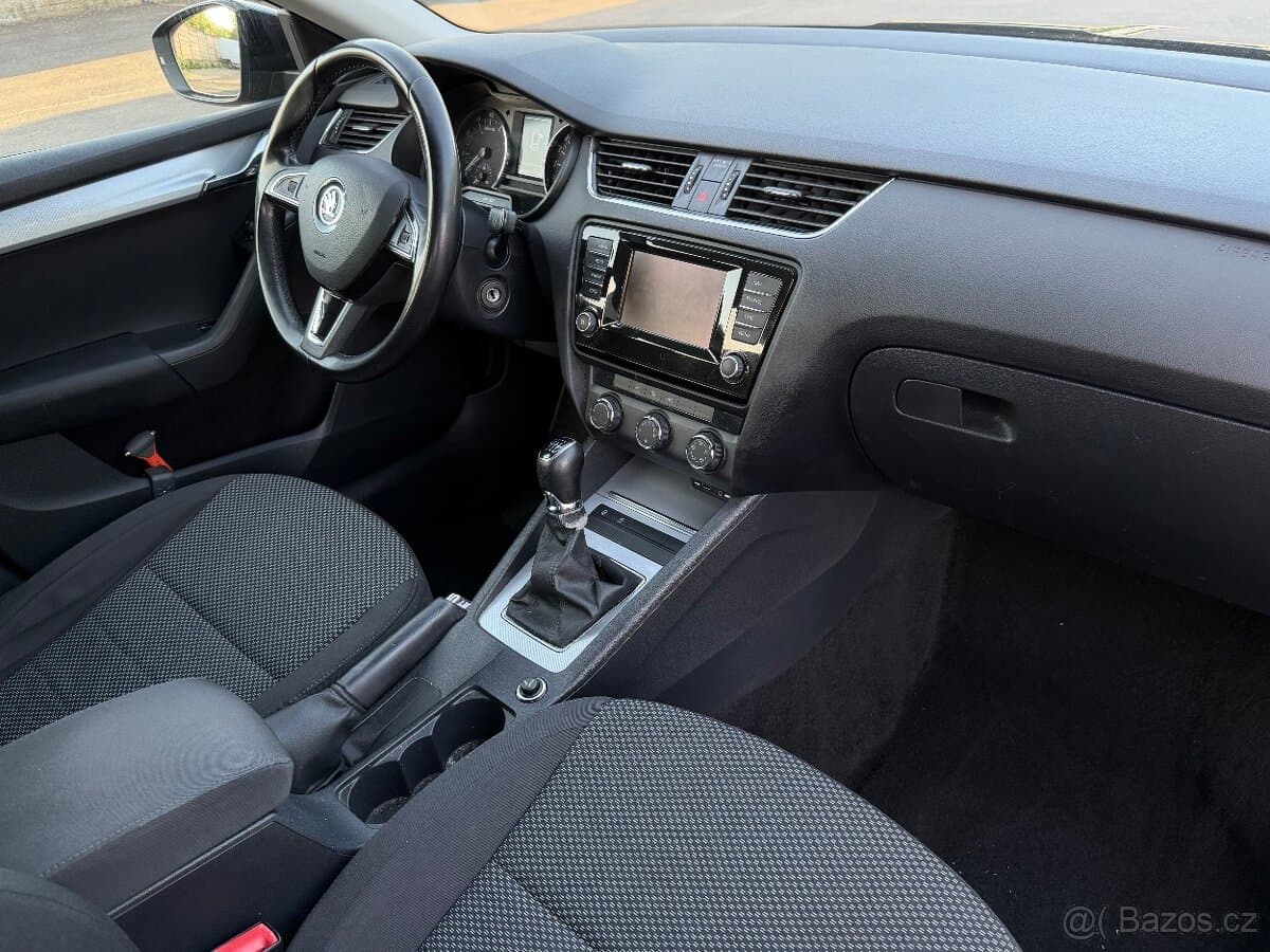 2015 Škoda OCTAVIA - 14