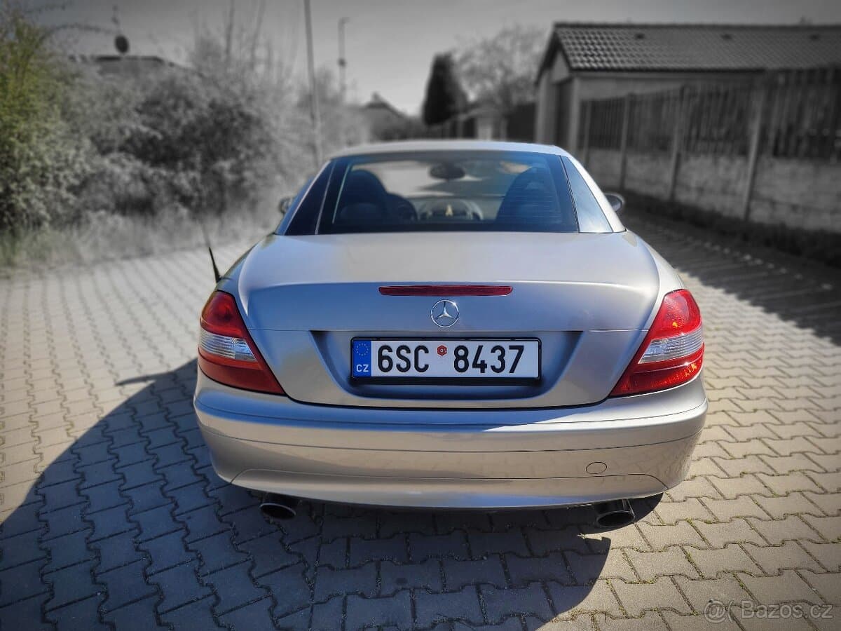 Mercedes-Benz SL - 14