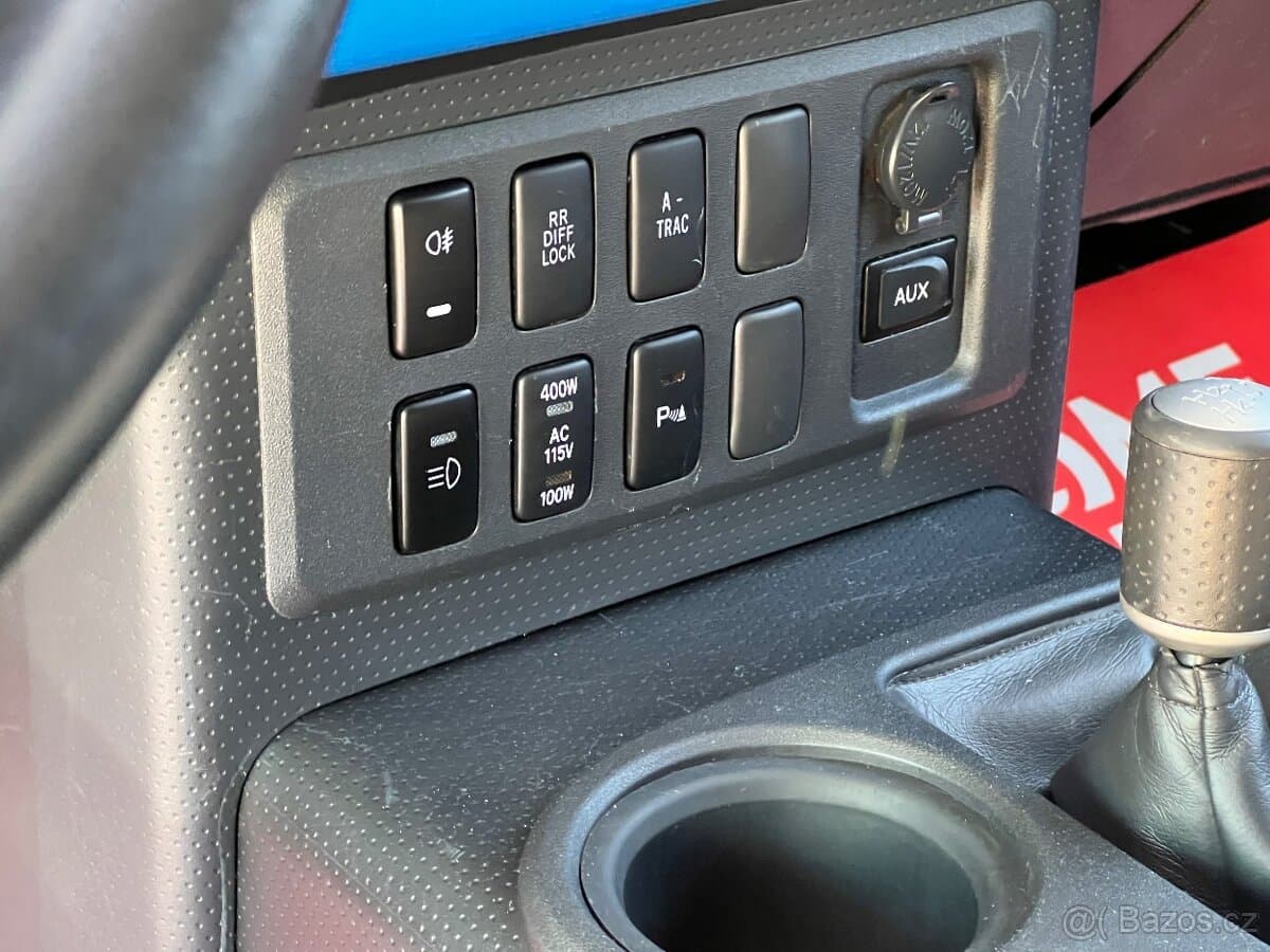 2008 Toyota FJ - 14