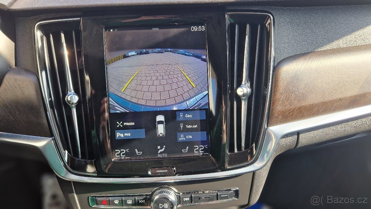 2017 Volvo V90 - 14