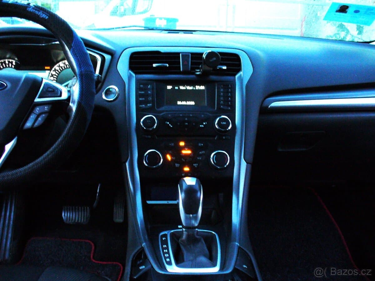 2015 Ford MONDEO - 14