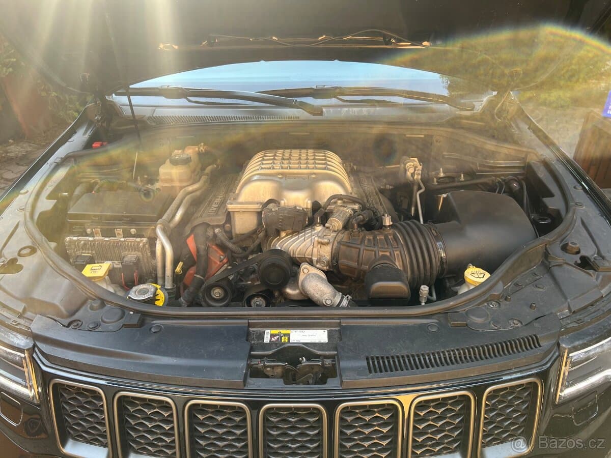 2018 Jeep CHEROKEE - 14