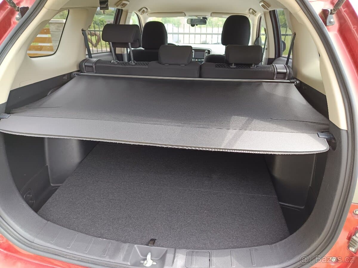 2014 Mitsubishi OUTLANDER - 14