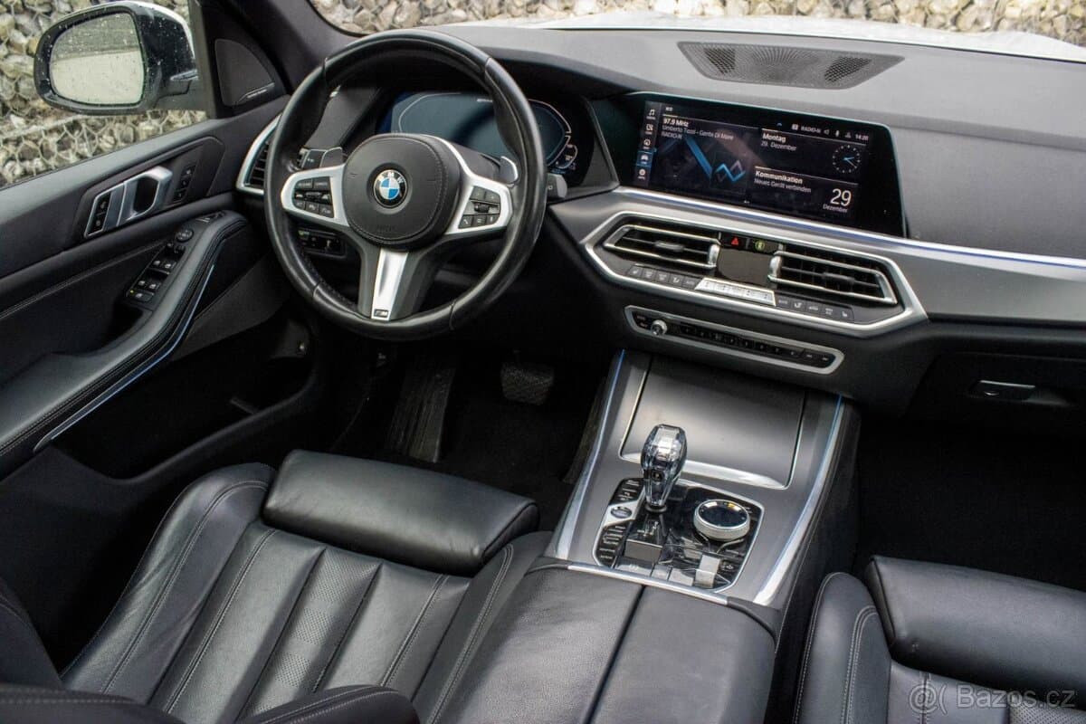 2020 BMW X5 - 14