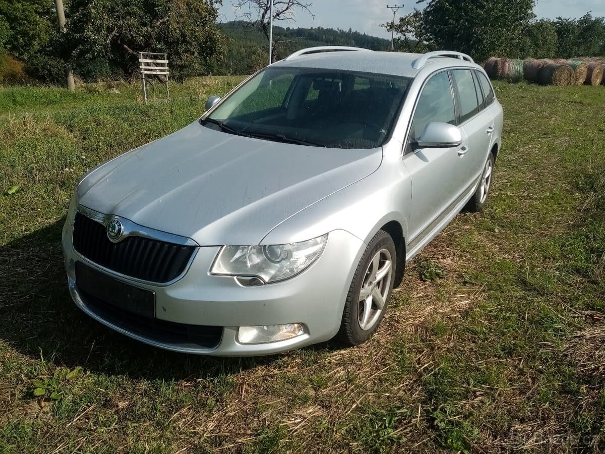 2012 Škoda SUPERB - 14