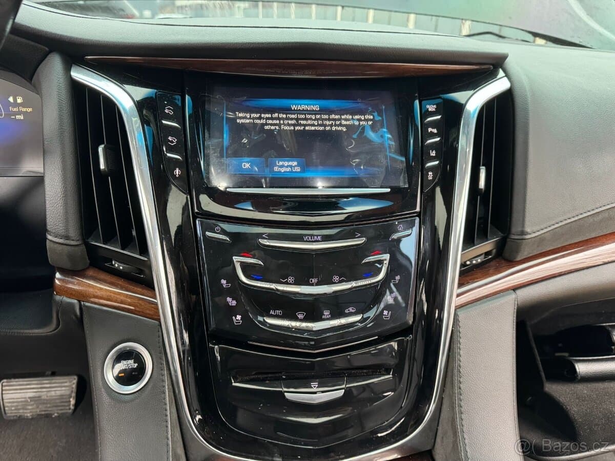 2015 Cadillac ESCALADE - 14