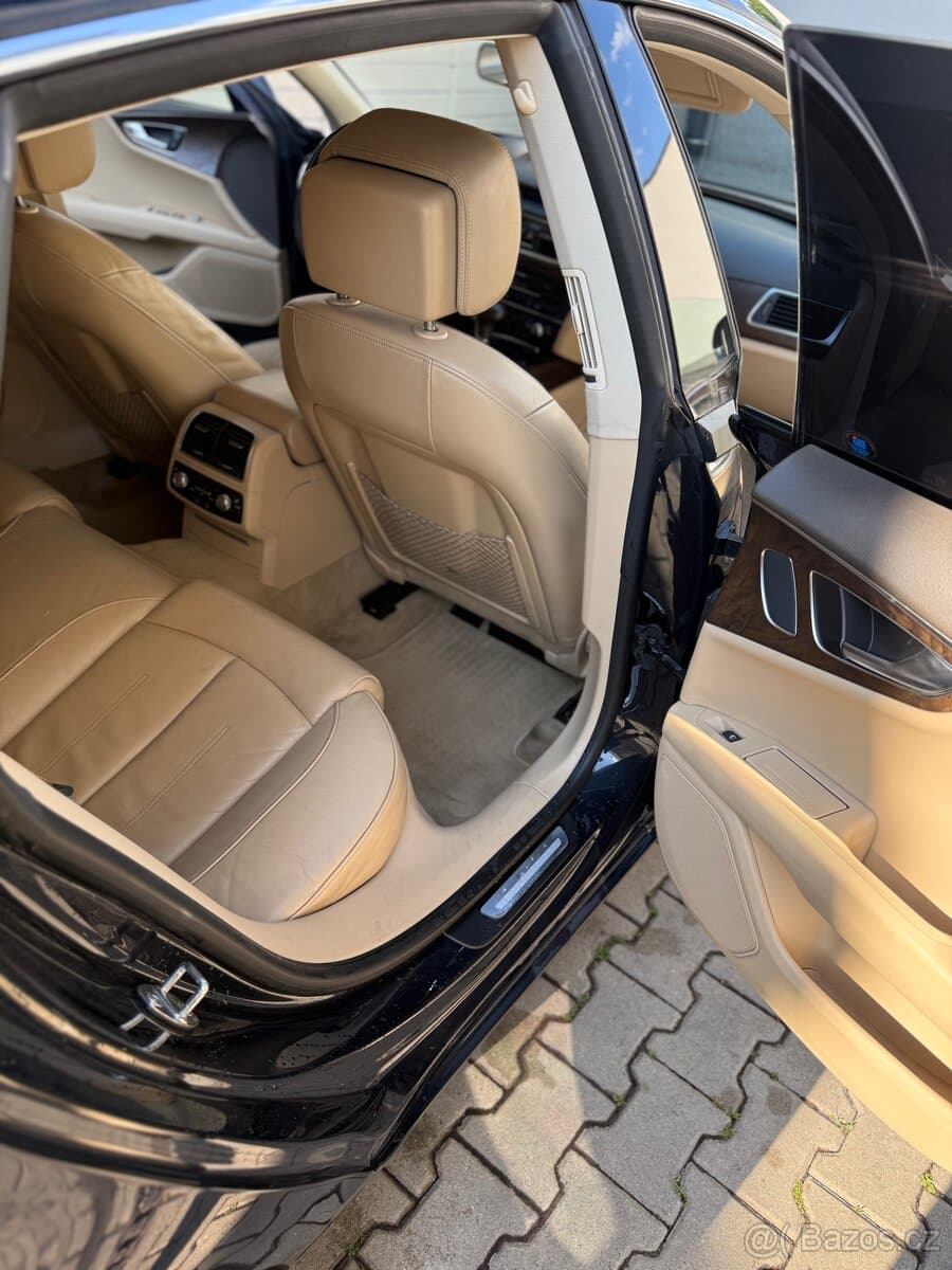 2010 Audi A7 - 14