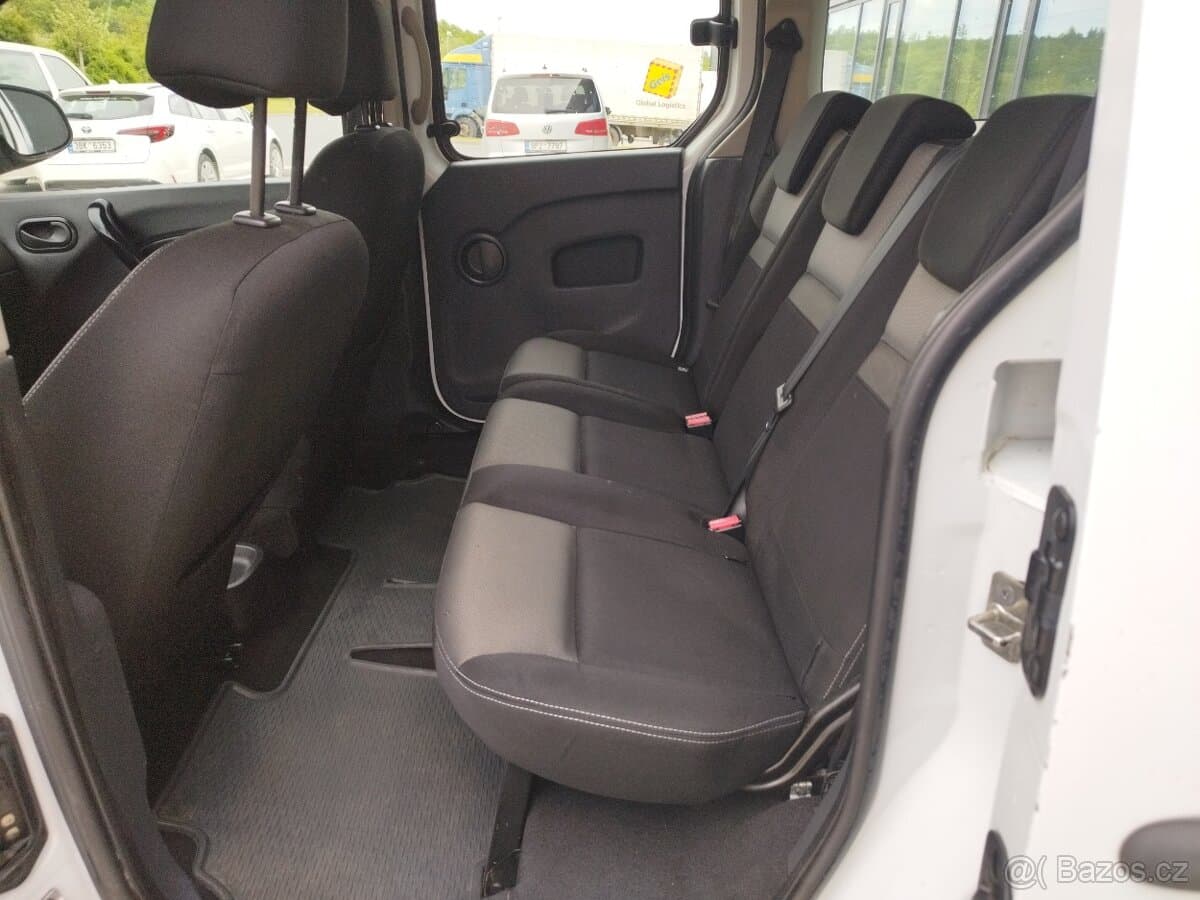 2017 Renault KANGOO - 14