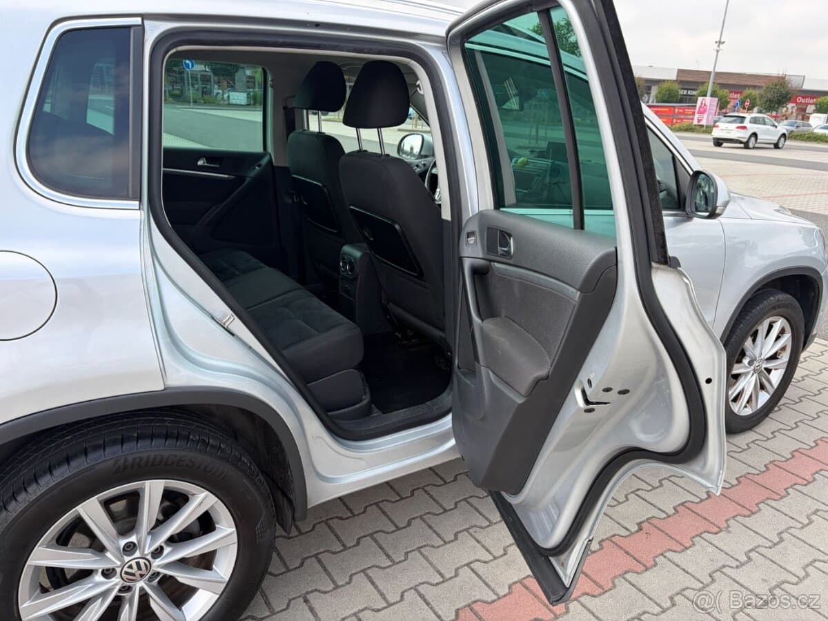 2012 Volkswagen TIGUAN - 14