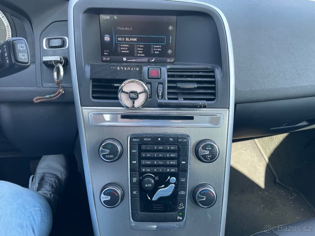 2011 Volvo XC60 - 14