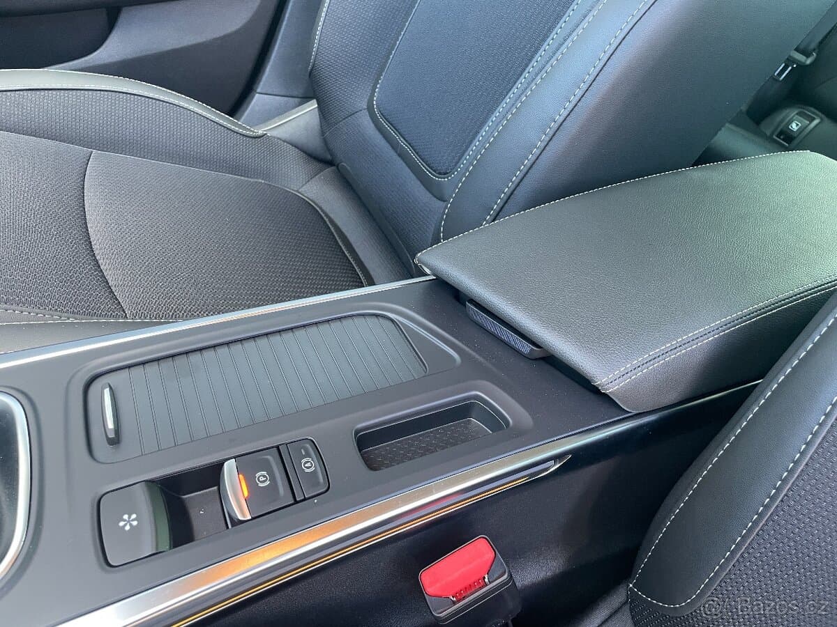 2025 Renault MEGANE - 14