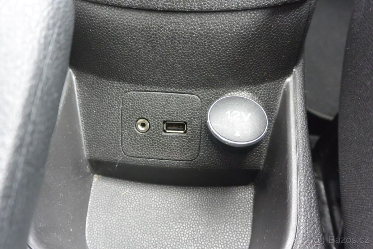 2015 Ford FIESTA - 14
