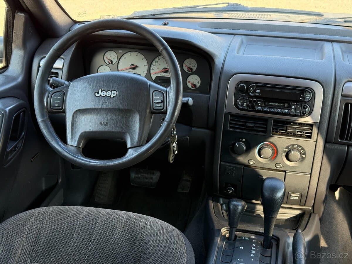 Jeep CHEROKEE - 14