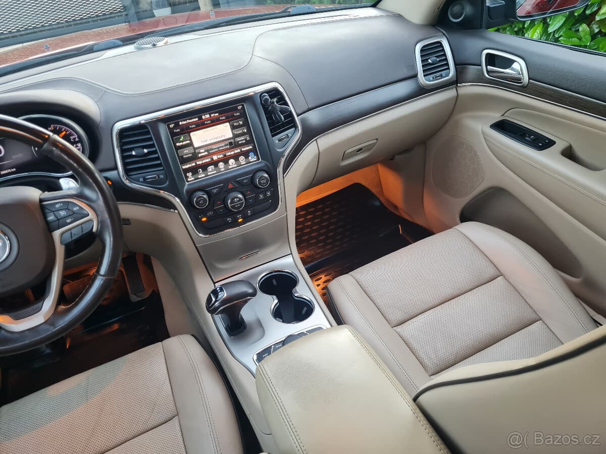 2014 Jeep CHEROKEE - 14