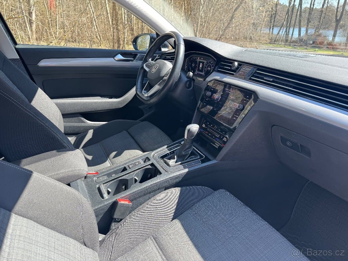 2022 Volkswagen PASSAT - 14