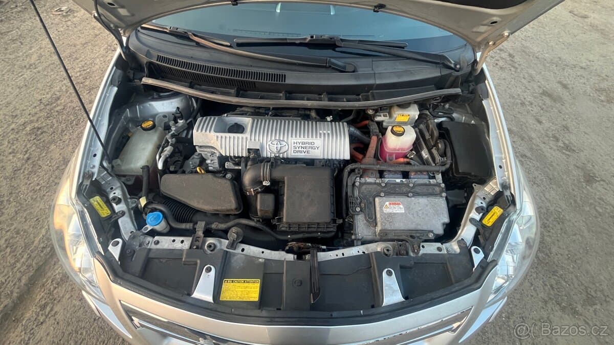 2010 Toyota AURIS - 14