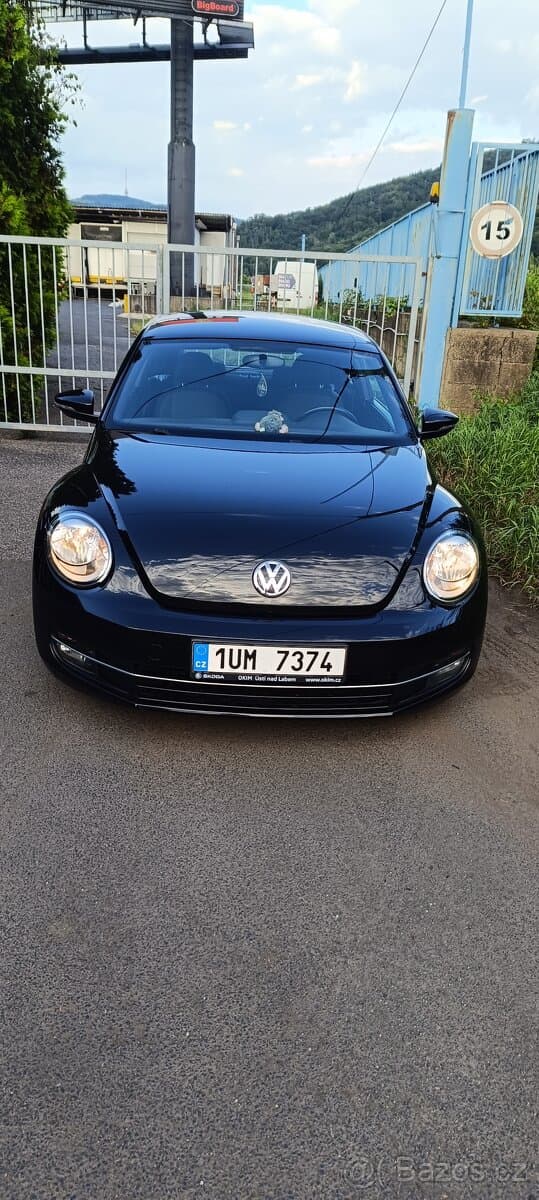 2012 Volkswagen BEETLE - 14