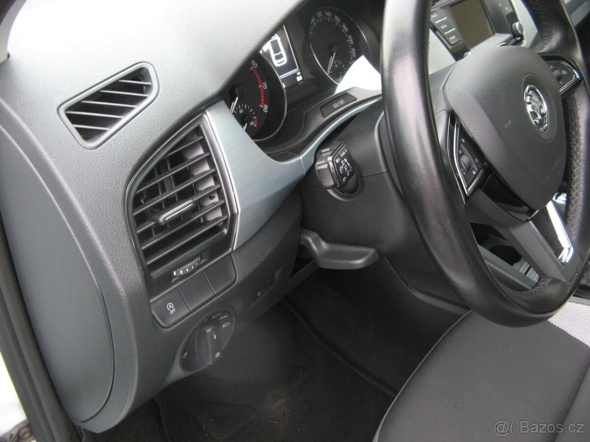 2015 Škoda FABIA - 14