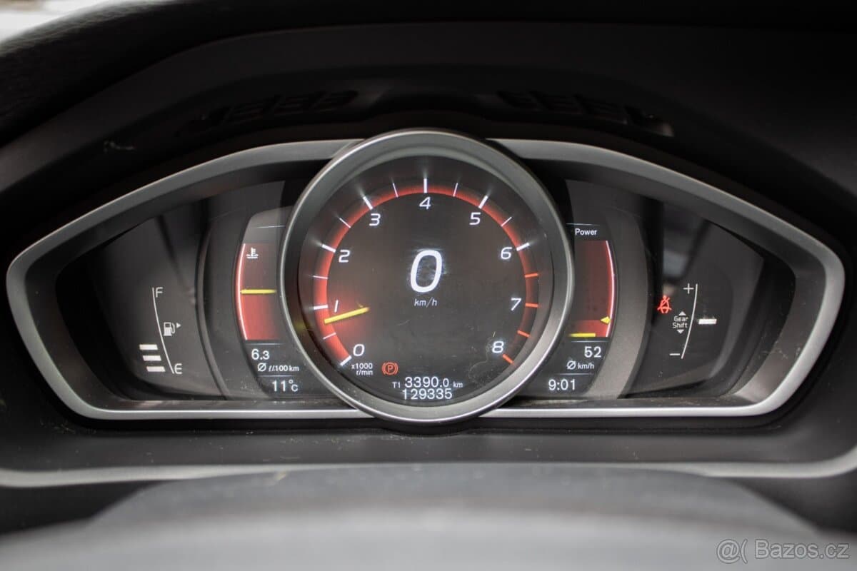 2015 Volvo V40 - 14