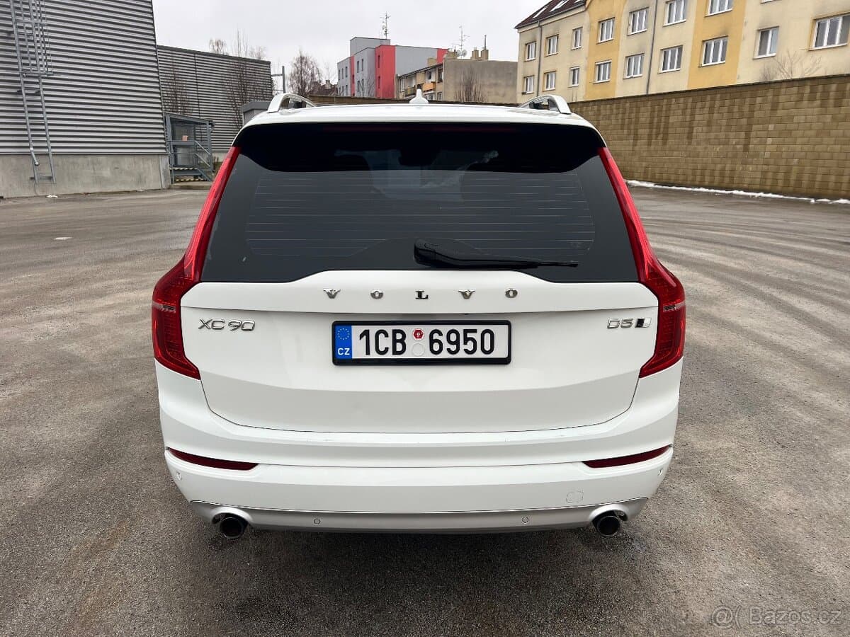 2017 Volvo XC90 - 14