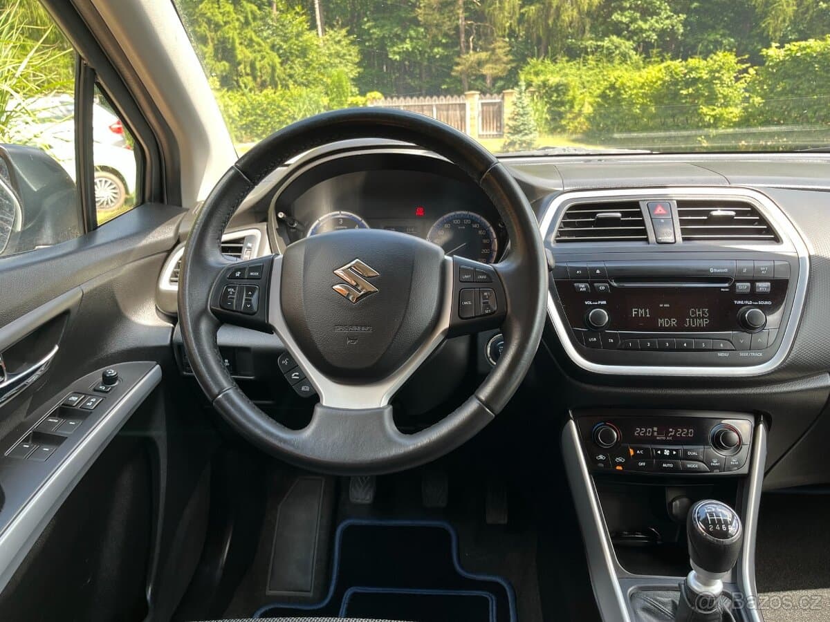 2014 Suzuki S-CROSS - 14
