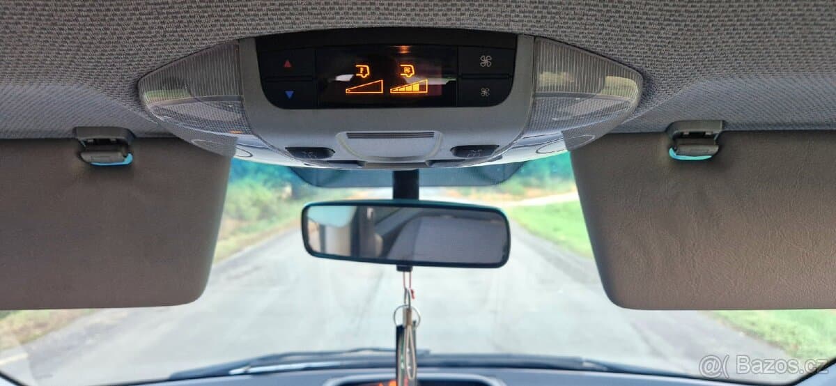 2011 Mercedes-Benz VITO - 14