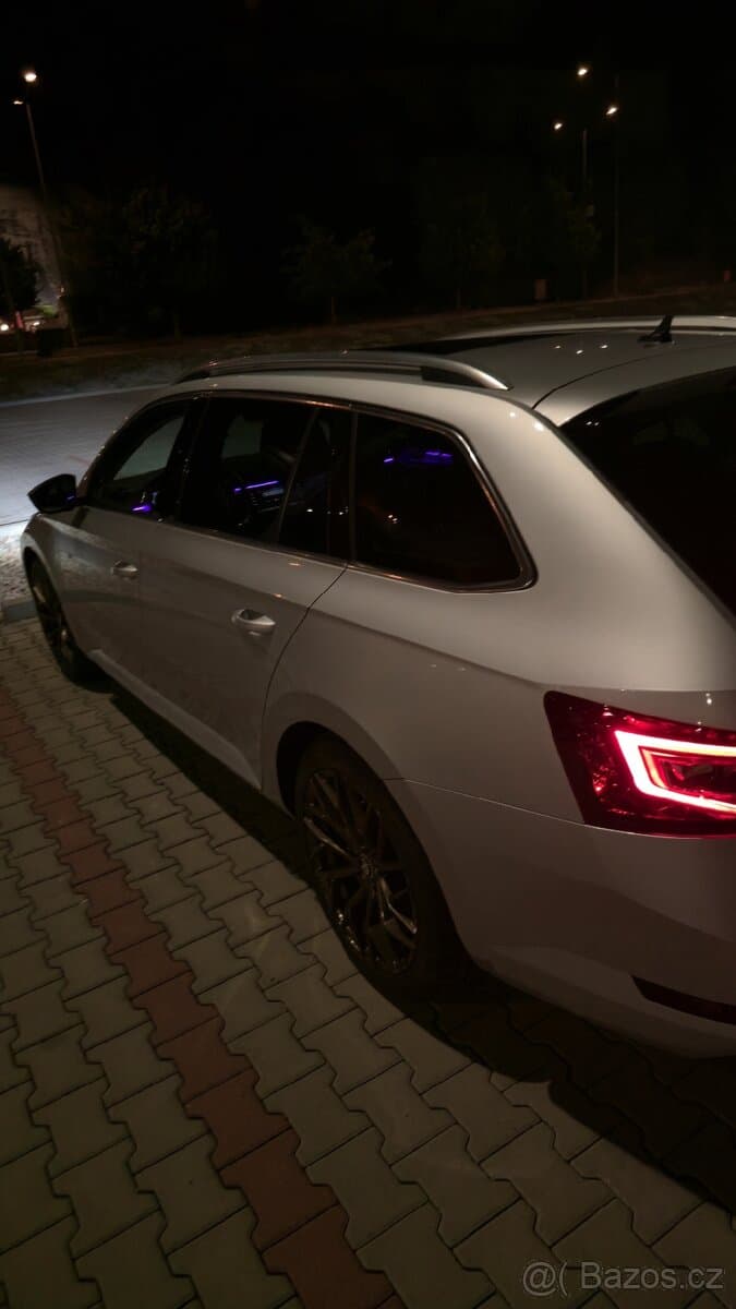 2018 Škoda SUPERB - 14