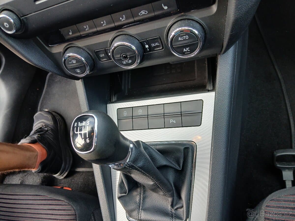 2014 Škoda OCTAVIA - 14
