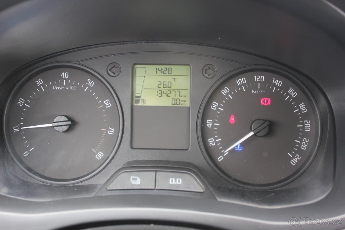 2011 Škoda FABIA - 14