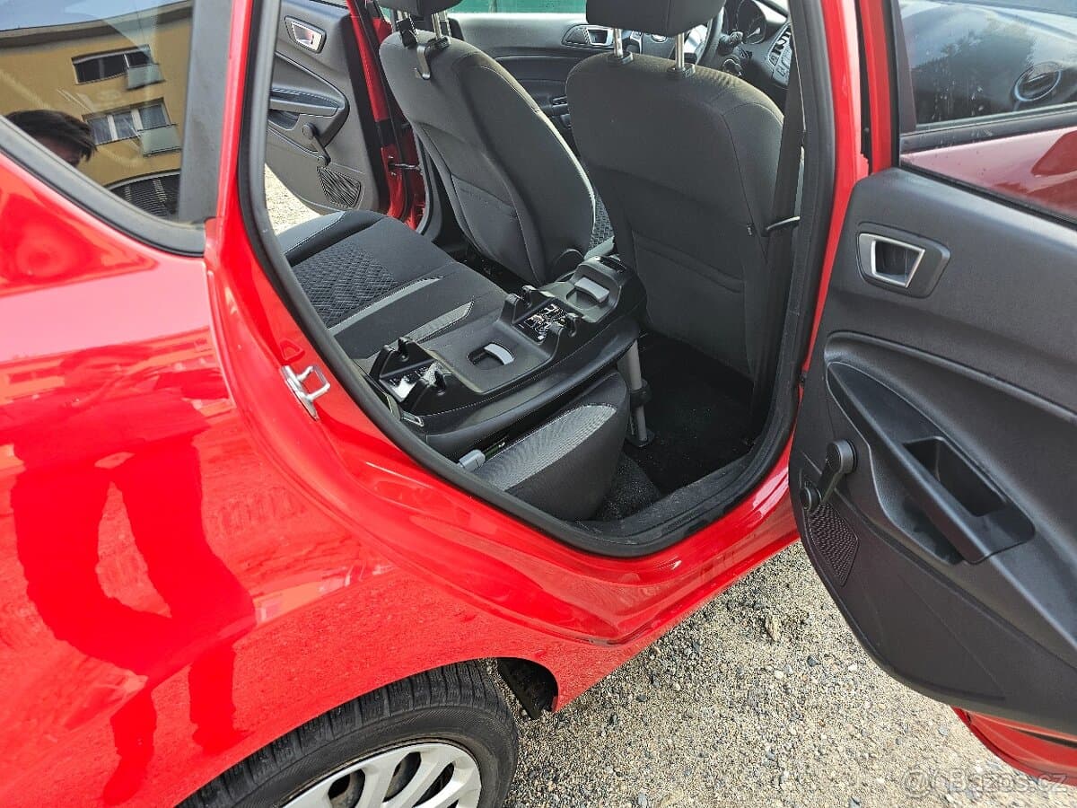 2017 Ford FIESTA - 14
