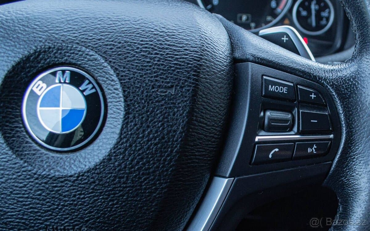 2017 BMW X4 - 14