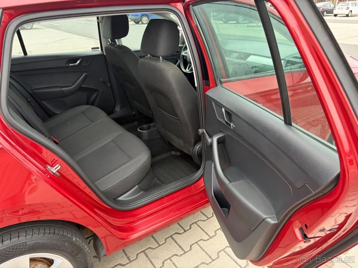 2016 Škoda RAPID - 14