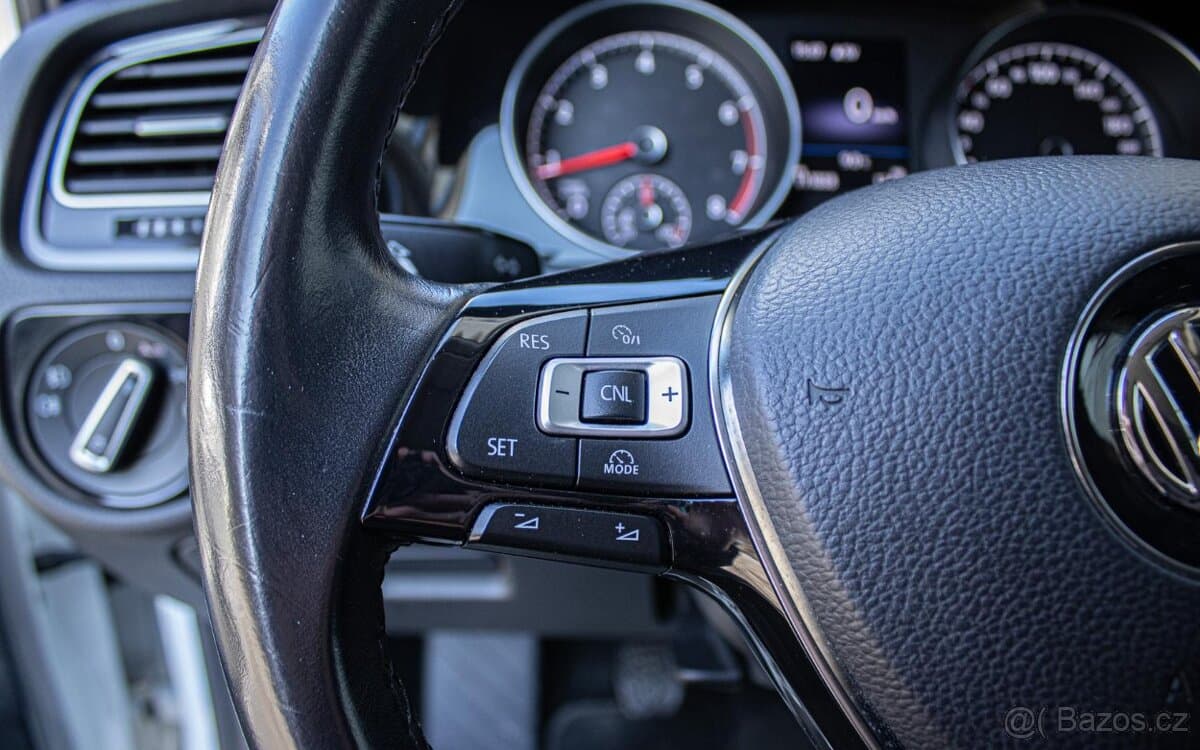 2016 Volkswagen GOLF - 14
