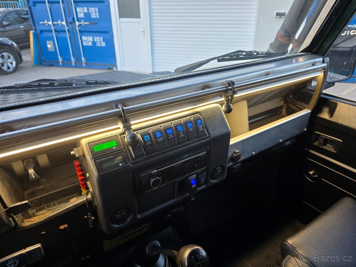 1999 Land Rover DEFENDER - 14