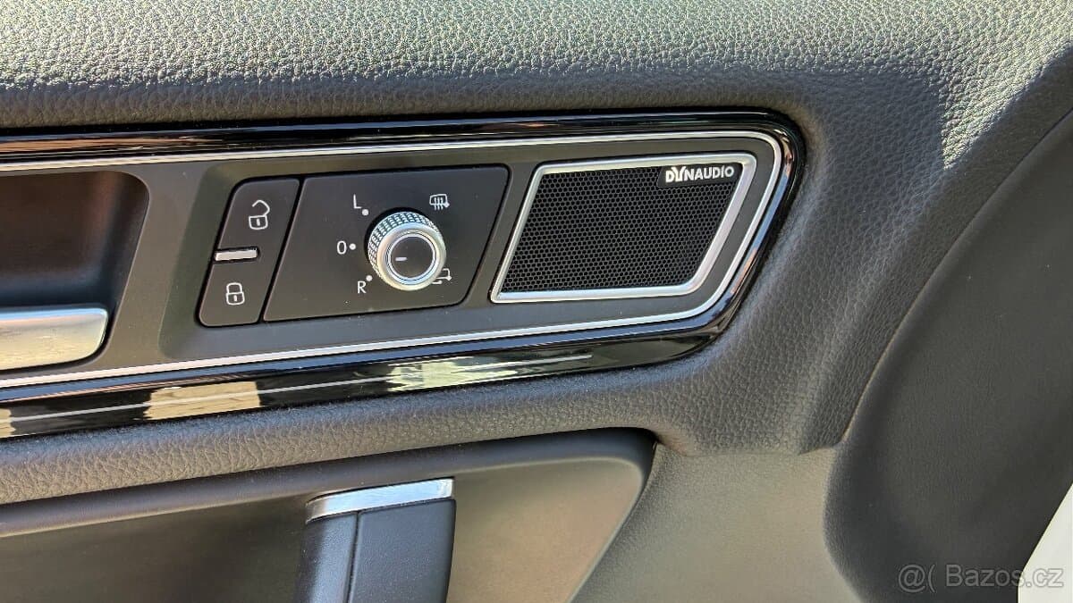 2016 Volkswagen TOUAREG - 14