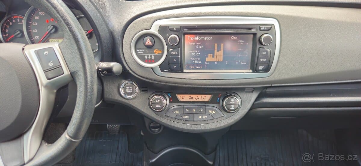 2012 Toyota YARIS - 14