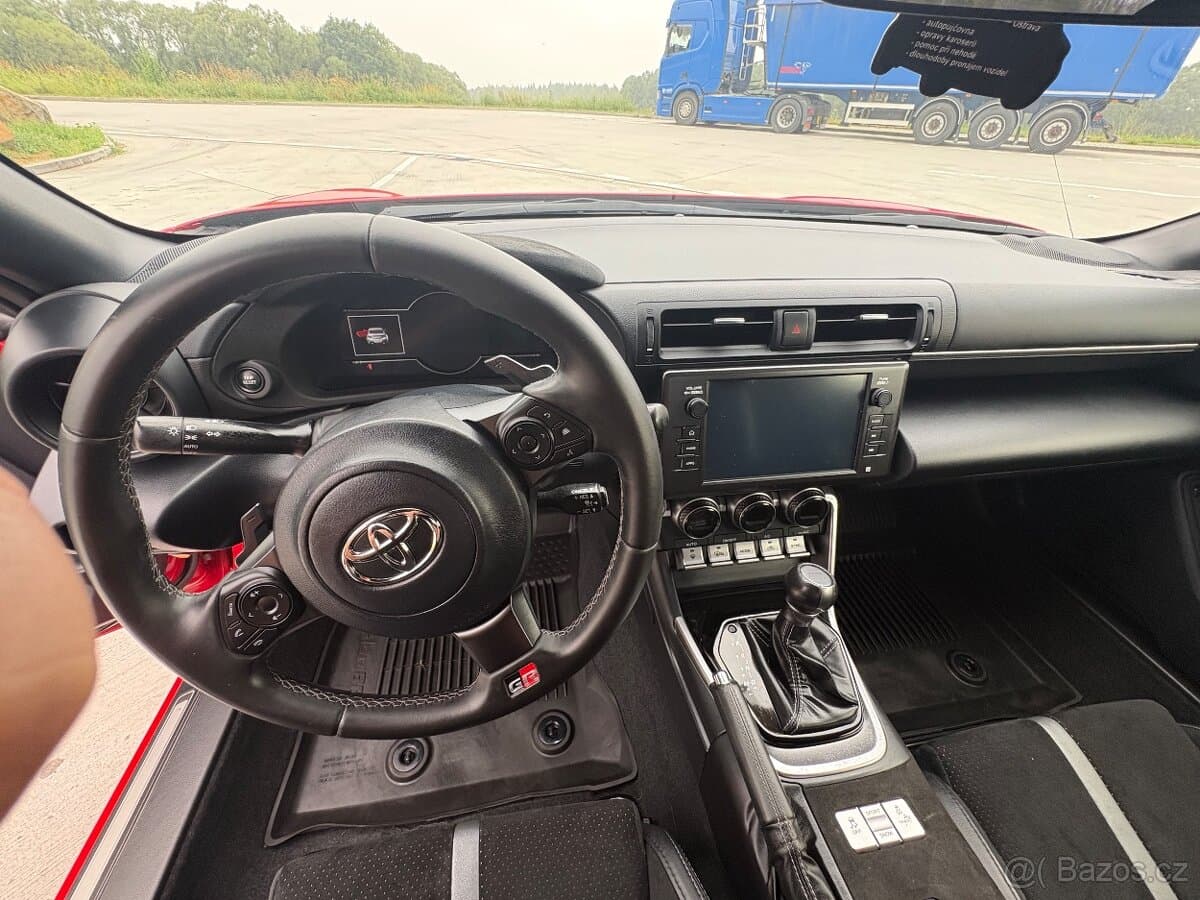 2023 Toyota GR86 - 14