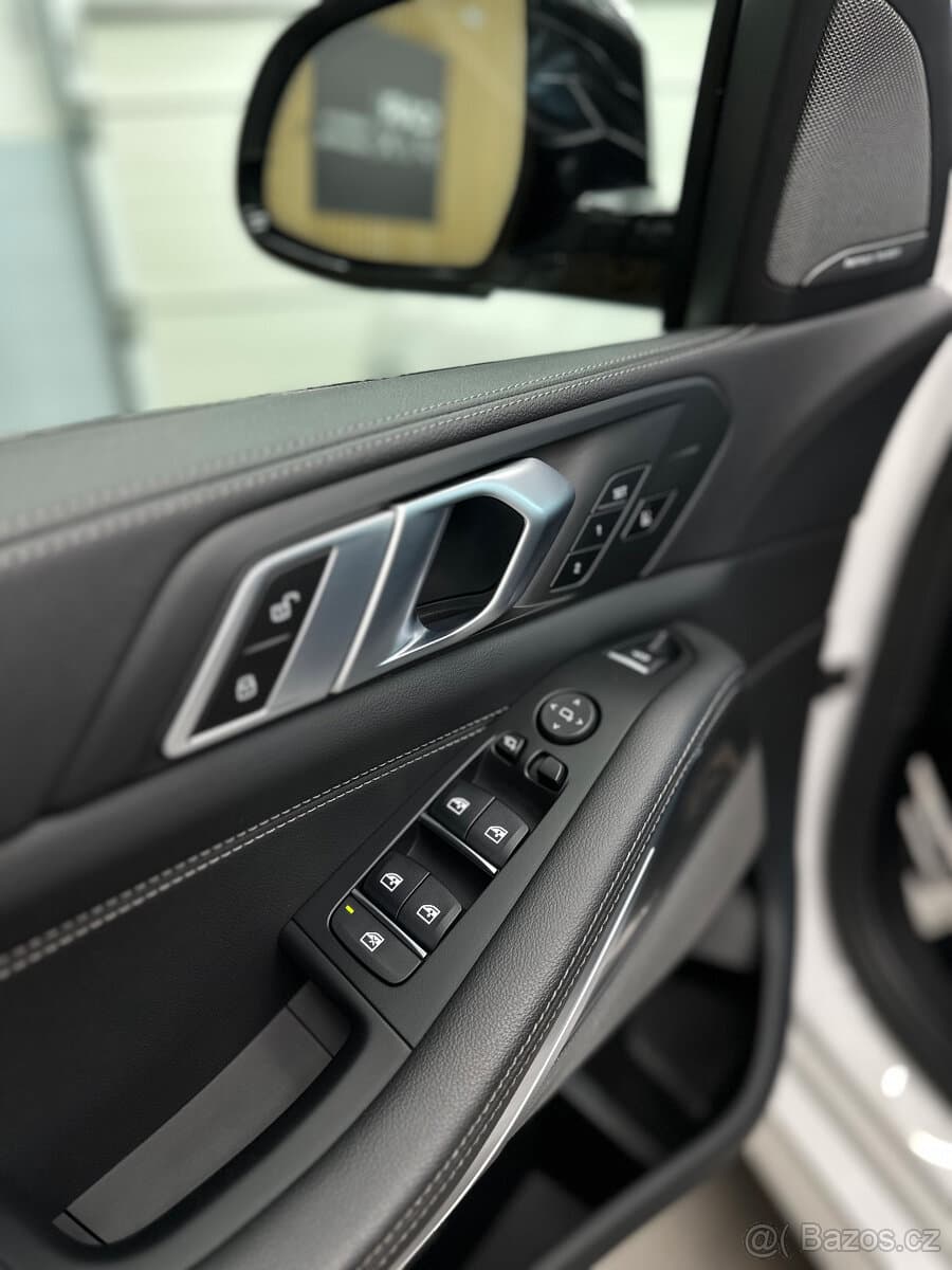 2021 BMW X5 - 14