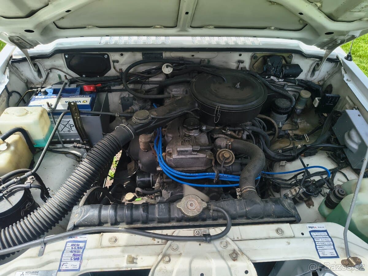 1988 Mitsubishi PAJERO - 14